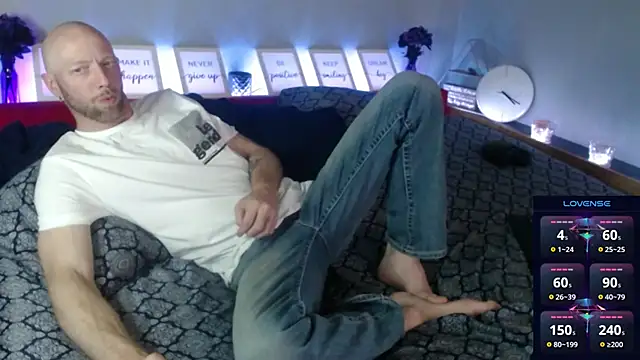 MaxRouger online show from September 10, 2025, 3:50 am