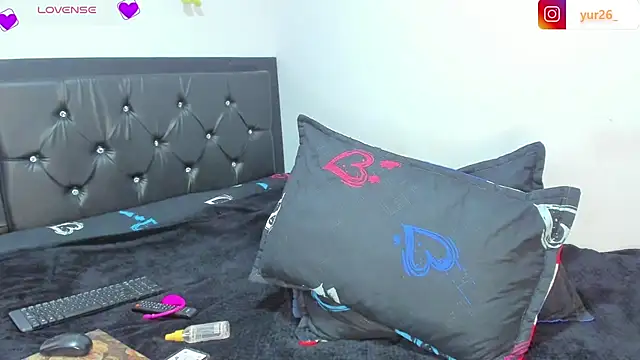 Brandiibrow online show from January 19, 2025, 11:32 pm