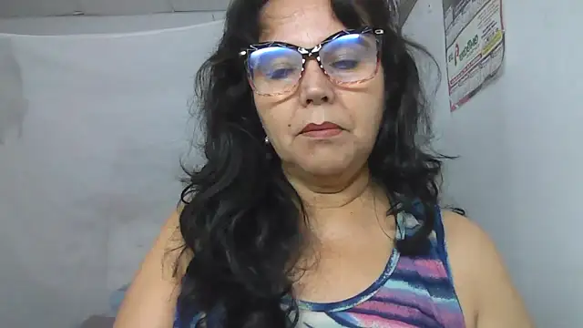 Snapshot of samyjons chatting on November 4, 2025, 11:20 am samyjons online show from November 4, 2025, 11:20 am