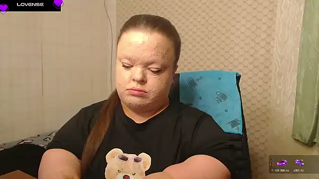 Janiffer MiMi online show from April 14, 2026, 3:40 pm