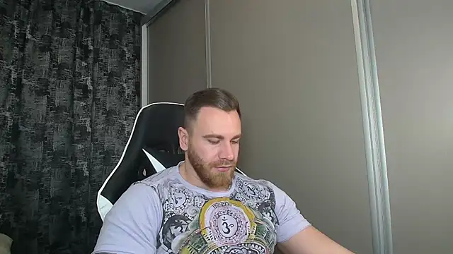 Snapshot of Thori92 chatting on December 23, 2024, 7:20 pm Thori92 online show from December 23, 2024, 7:20 pm