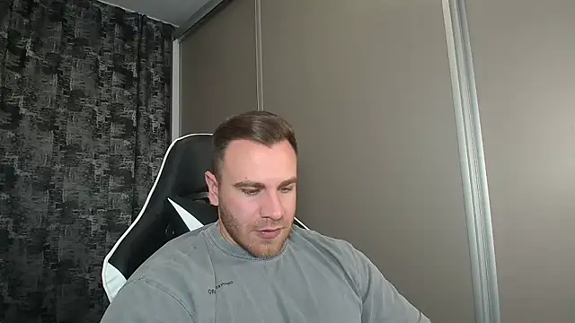 Snapshot of Thori92 chatting on January 3, 2025, 6:03 pm Thori92 online show from January 3, 2025, 6:03 pm