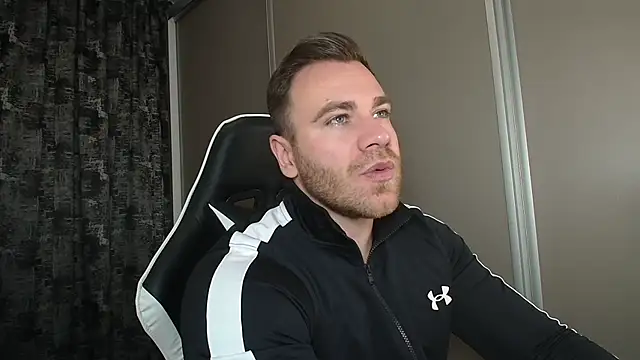 Snapshot of Thori92 chatting on January 20, 2025, 5:16 pm Thori92 online show from January 20, 2025, 5:16 pm