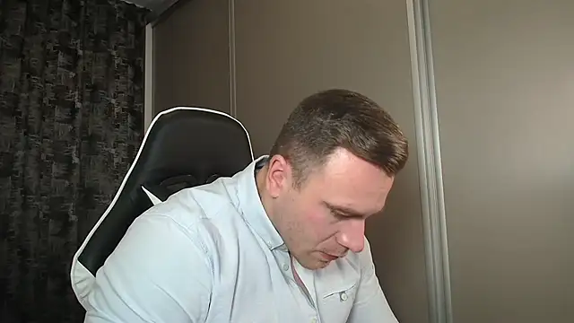 Snapshot of Thori92 chatting on January 21, 2025, 6:34 pm Thori92 online show from January 21, 2025, 6:34 pm