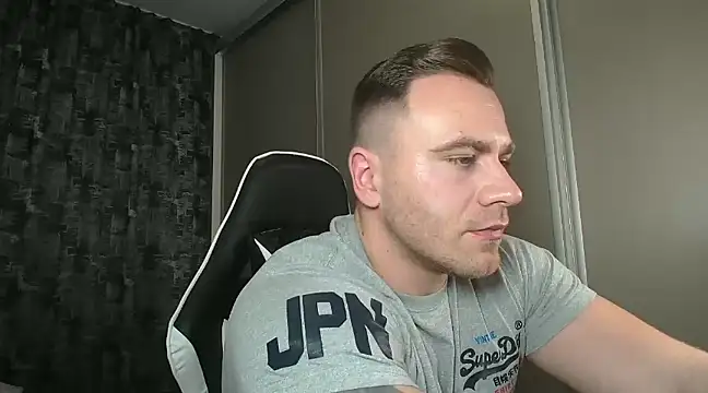 Snapshot of Thori92 chatting on January 23, 2025, 7:40 pm Thori92 online show from January 23, 2025, 7:40 pm