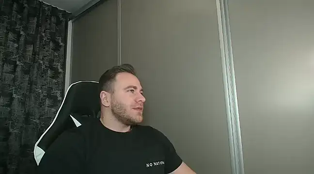 Snapshot of Thori92 chatting on February 2, 2025, 1:08 pm Thori92 online show from February 2, 2025, 1:08 pm