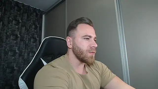 Snapshot of Thori92 chatting on March 1, 2025, 7:15 pm Thori92 online show from March 1, 2025, 7:15 pm