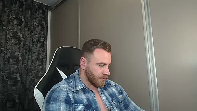 Snapshot of Thori92 chatting on March 3, 2025, 8:21 pm Thori92 online show from March 3, 2025, 8:21 pm