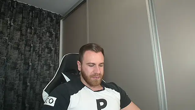 Snapshot of Thori92 chatting on March 14, 2025, 6:29 pm Thori92 online show from March 14, 2025, 6:29 pm