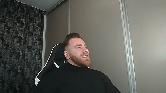 Snapshot of Thori92 chatting on March 18, 2025, 6:15 pm Thori92 online show from March 18, 2025, 6:15 pm