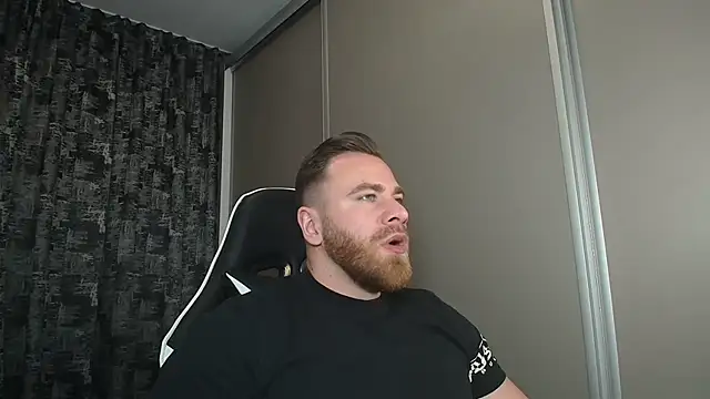 Snapshot of Thori92 chatting on March 21, 2025, 5:23 pm Thori92 online show from March 21, 2025, 5:23 pm