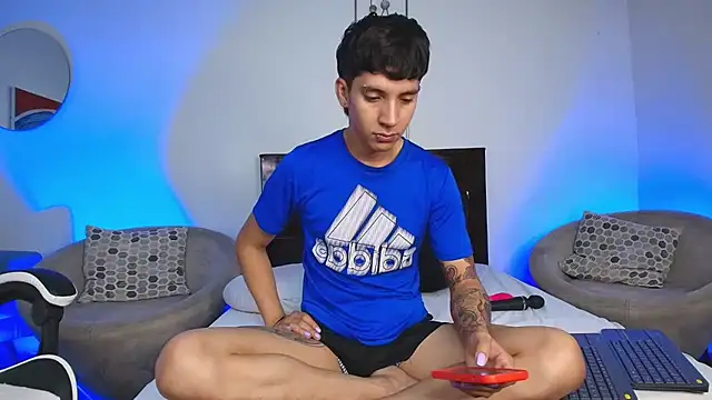 JacoboSwam online show from March 20, 2025, 11:38 am