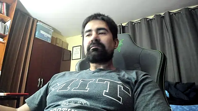Snapshot of VonDoomdelToro chatting on December 7, 2024, 9:39 am VonDoomdelToro online show from December 7, 2024, 9:39 am