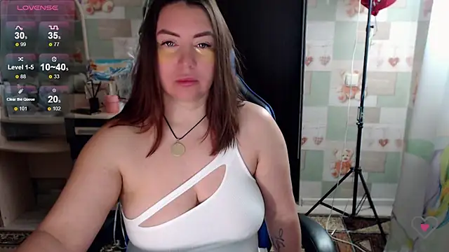 Snapshot of Korolek12 chatting on November 24, 2025, 4:56 am Korolek12 online show from November 24, 2025, 4:56 am