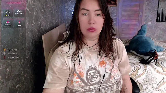 Korolek12 online show from May 15, 2026, 5:47 am