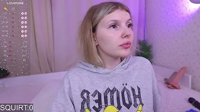 Snapshot of _aleksa_ chatting on September 12, 2025, 5:29 am aleksa online show from September 12, 2025, 5:29 am