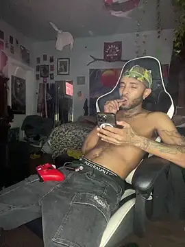 spideyzaddy online show from November 25, 2025, 1:27 am