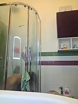 Snapshot of IoAndrea chatting on January 9, 2026, 6:31 pm IoAndrea online show from January 9, 2026, 6:31 pm