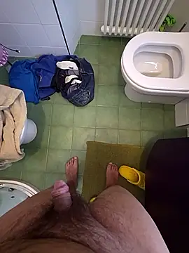 Snapshot of IoAndrea chatting on January 15, 2026, 5:27 pm IoAndrea online show from January 15, 2026, 5:27 pm