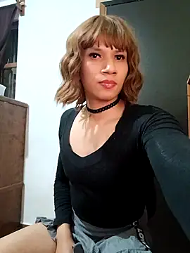 Snapshot of Anna_Luisa chatting on October 24, 2025, 5:26 am Anna Luisa online show from October 24, 2025, 5:26 am