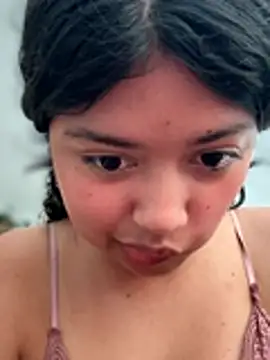 Peach Girll online show from July 14, 2026, 7:19 pm