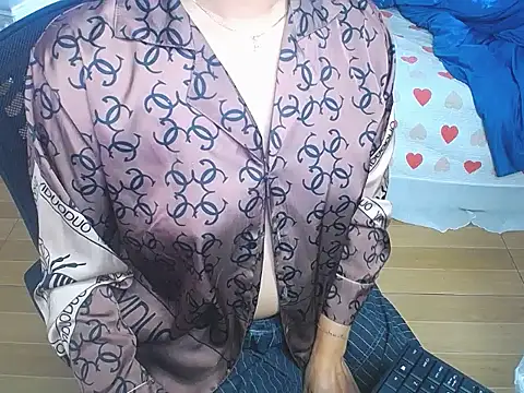 Snapshot of Makemypussysquirt-tsunami chatting on November 6, 2025, 7:31 am Makemypussysquirt-tsunami online show from November 6, 2025, 7:31 am