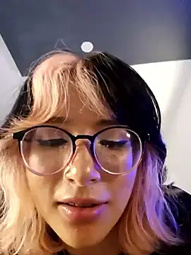 LucyAllenX online show from January 4, 2025, 7:34 pm