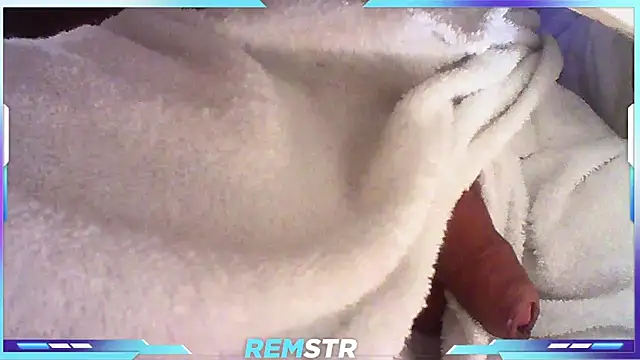 Snapshot of Remstr chatting on March 5, 2025, 10:10 pm Remstr online show from March 5, 2025, 10:10 pm