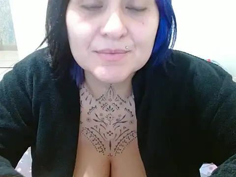 vaholiver online show from May 12, 2026, 5:54 pm