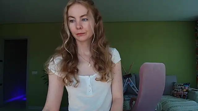 Cuddle Cat online show from June 10, 2026, 6:12 am