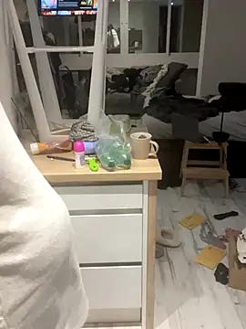 sweeti Em online show from December 19, 2025, 7:43 pm