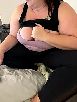 sweeti Em online show from December 20, 2025, 5:53 pm