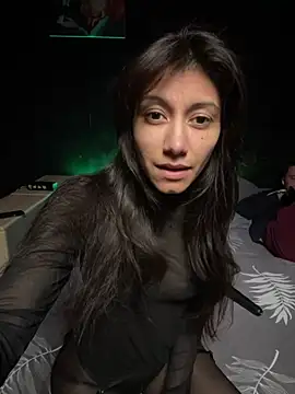 Snapshot of Kiscsillagg chatting on January 18, 2026, 6:12 pm Kiscsillagg online show from January 18, 2026, 6:12 pm