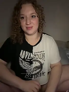 Snapshot of EmmieRae chatting on September 10, 2025, 4:01 am EmmieRae online show from September 10, 2025, 4:01 am