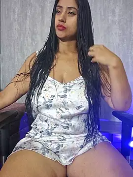 Valentinne z online show from October 17, 2025, 4:37 am