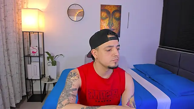 alejandro calderon1 online show from May 13, 2026, 1:47 am