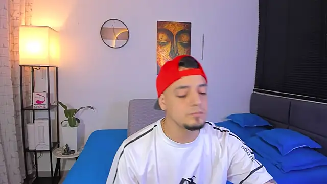alejandro calderon1 online show from May 17, 2026, 1:03 am