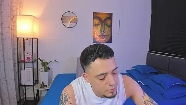 alejandro calderon1 online show from May 18, 2026, 1:35 am