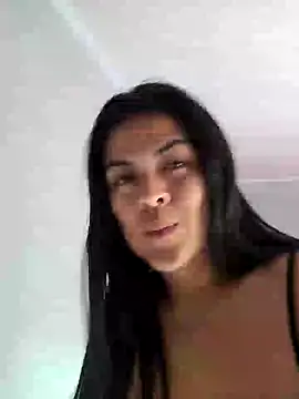 Snapshot of Hannah-grace chatting on January 3, 2025, 2:08 pm Hannah-grace online show from January 3, 2025, 2:08 pm