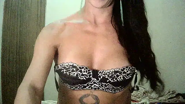 Snapshot of AlexiaDuucan chatting on December 27, 2024, 4:54 pm AlexiaDuucan online show from December 27, 2024, 4:54 pm