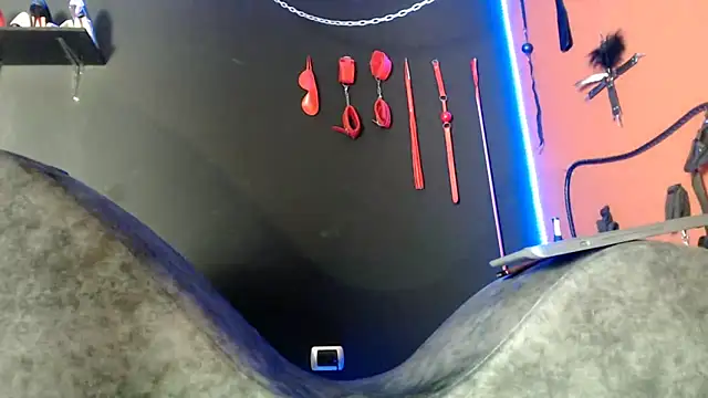 amy-mistress online show from November 5, 2025, 10:32 pm