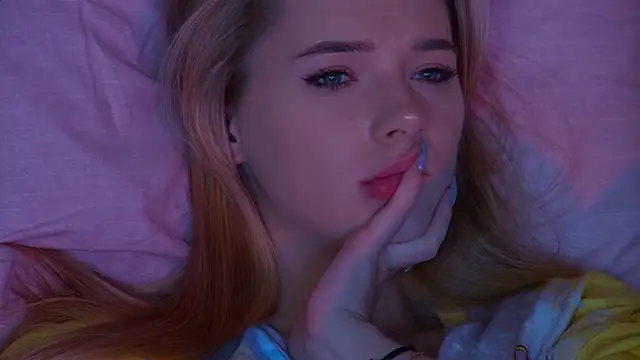 Snapshot of GentleRossi chatting on January 22, 2025, 12:27 am GentleRossi online show from January 22, 2025, 12:27 am