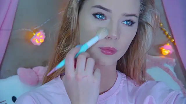 Snapshot of GentleRossi chatting on January 24, 2025, 3:13 pm GentleRossi online show from January 24, 2025, 3:13 pm