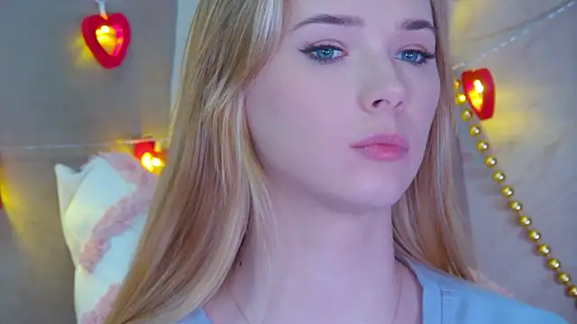 Snapshot of GentleRossi chatting on February 8, 2025, 7:05 pm GentleRossi online show from February 8, 2025, 7:05 pm