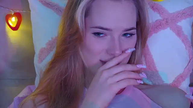 Snapshot of GentleRossi chatting on February 11, 2025, 1:20 am GentleRossi online show from February 11, 2025, 1:20 am