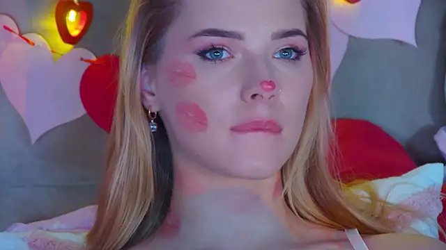 Snapshot of GentleRossi chatting on February 15, 2025, 1:31 am GentleRossi online show from February 15, 2025, 1:31 am