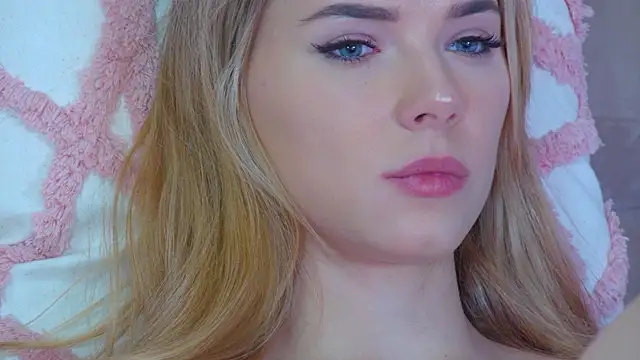 Snapshot of GentleRossi chatting on March 15, 2025, 12:25 am GentleRossi online show from March 15, 2025, 12:25 am