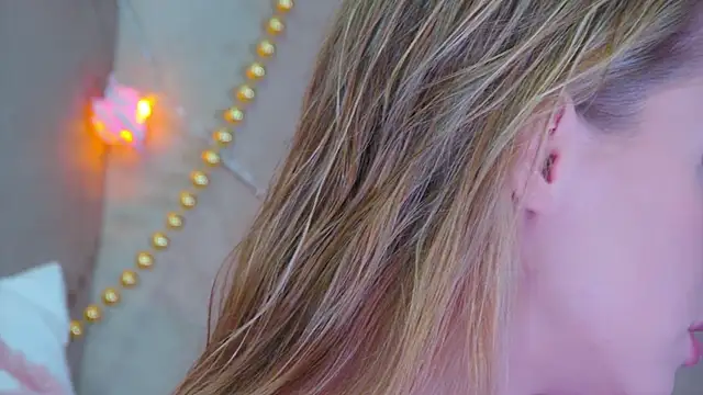 Snapshot of GentleRossi chatting on March 21, 2025, 3:13 pm GentleRossi online show from March 21, 2025, 3:13 pm