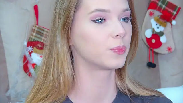 Snapshot of GentleRossi chatting on November 28, 2025, 3:04 pm GentleRossi online show from November 28, 2025, 3:04 pm