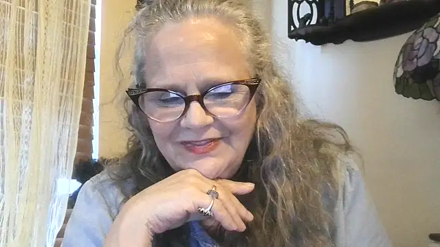 DestineeLoverGirl online show from November 11, 2025, 1:44 pm